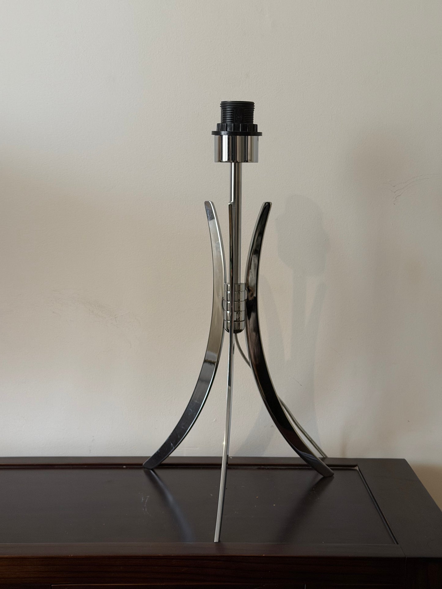 Contemporary Three-Legged Table Lamp in Stainless Steel (1990s)